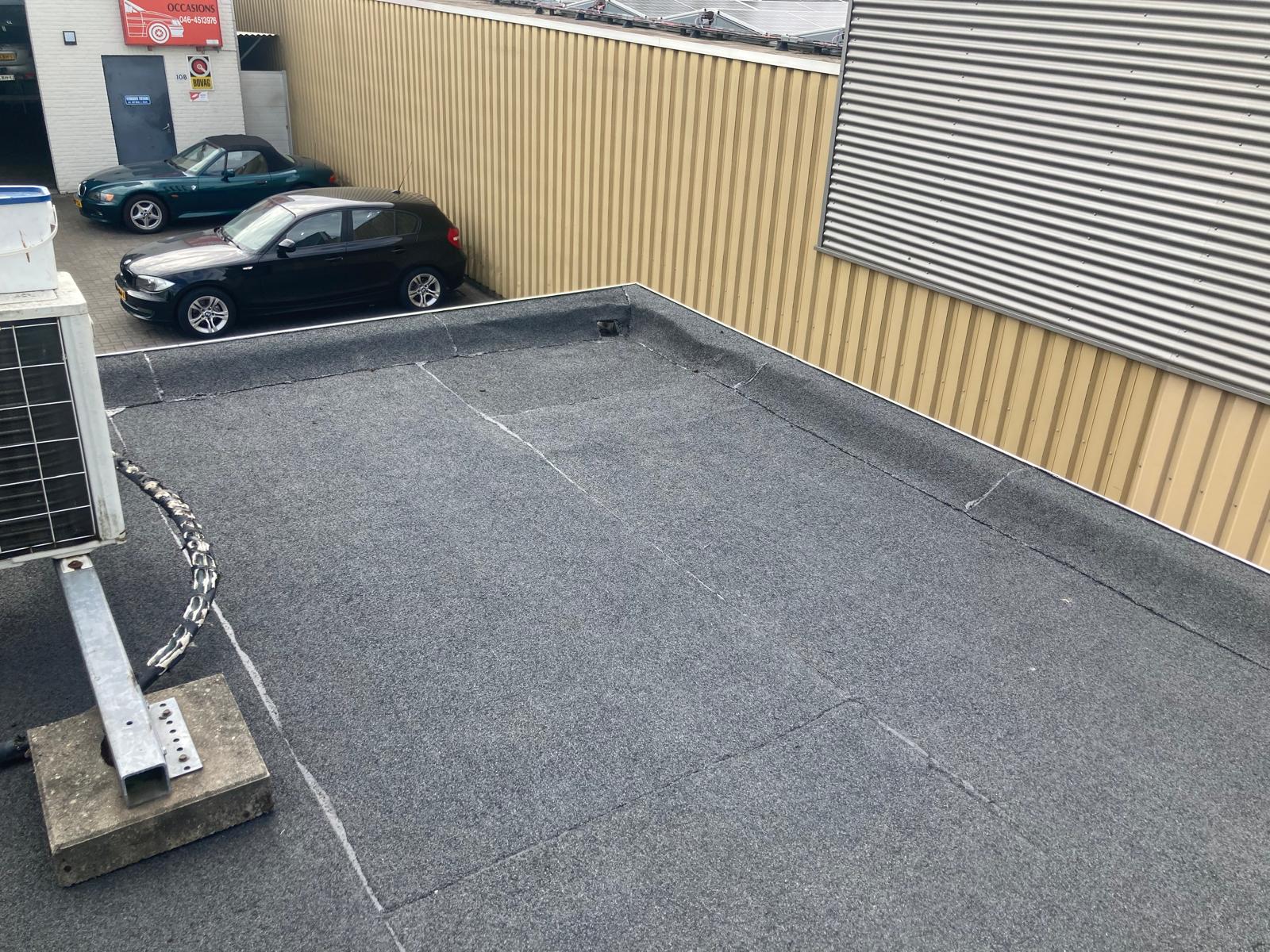Tijdens: detaillering aircokast en hemelwaterafvoer